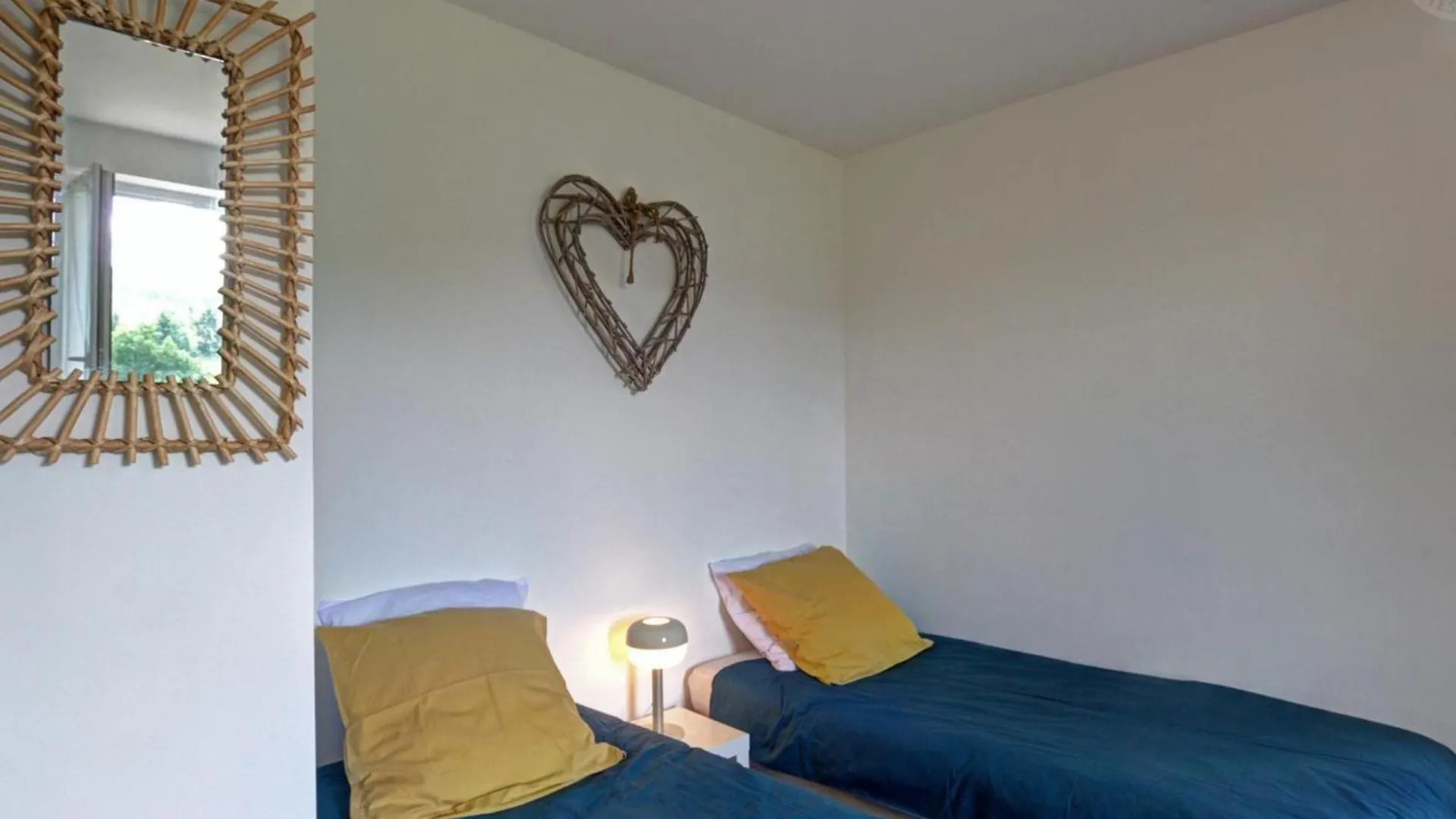 Gites Champetres Renoves Avec Terrasse, Jardin, Et Activites Pour Familles Et Amis - Fr-1-496-304 Belmont-de-la-Loire Holiday home